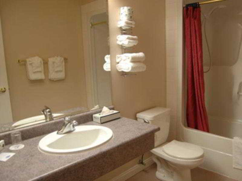 White Crystal Inn Big White Ski Resort ภายนอก รูปภาพ